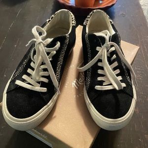 Madewell low-top sneaker